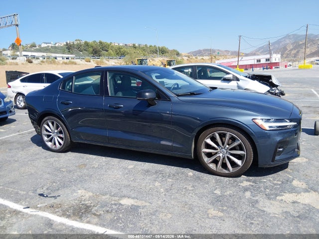 2021 VOLVO S60 T5 MOMENTUM 14
