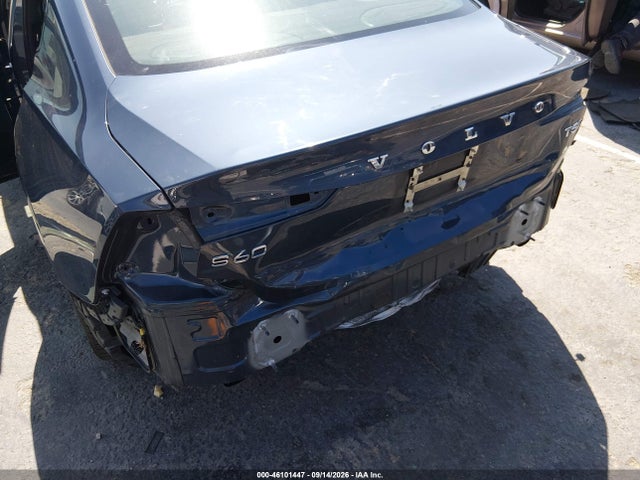 2021 VOLVO S60 T5 MOMENTUM 6