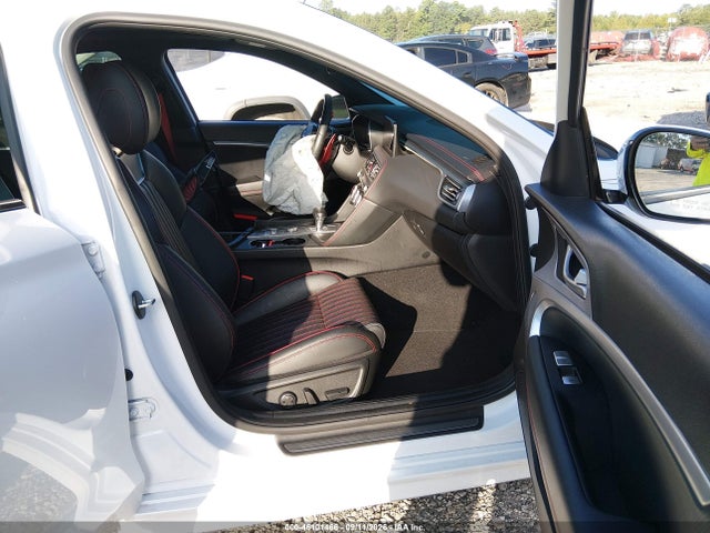 2023 GENESIS G70 3.3T RWD 5