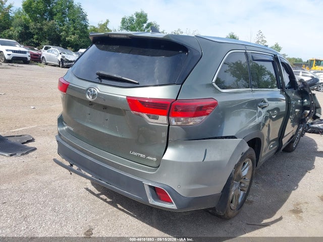 2019 TOYOTA HIGHLANDER LIMITED PLATINUM 4
