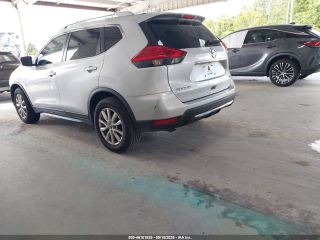 2017 NISSAN ROGUE SV 3