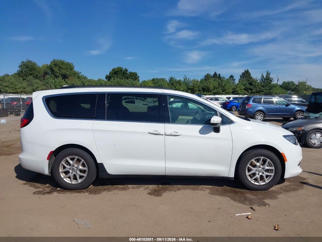 2020 CHRYSLER VOYAGER LXI 13