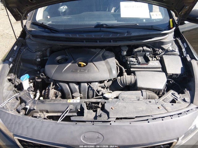2017 KIA FORTE LX 10