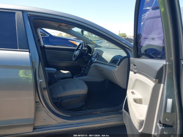 2017 HYUNDAI ELANTRA SE 5