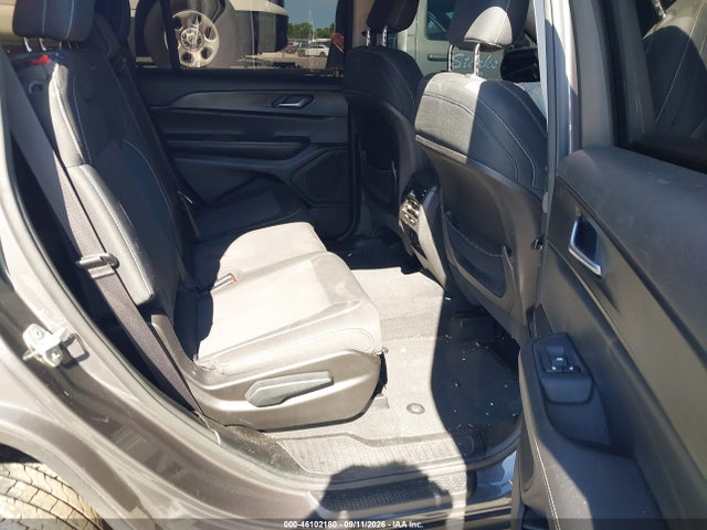2023 JEEP GRAND CHEROKEE L LAREDO 4X4 8