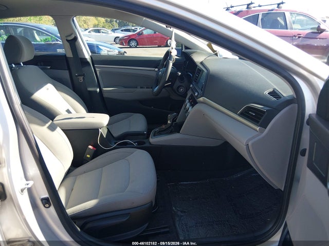 2019 HYUNDAI ELANTRA SEL 5