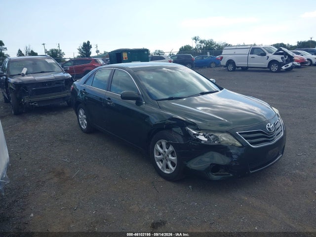 2011 TOYOTA CAMRY LE