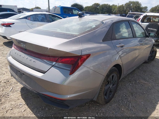 2023 HYUNDAI ELANTRA SEL 4
