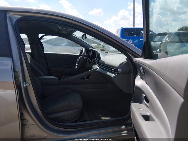 2023 HYUNDAI ELANTRA SEL 5