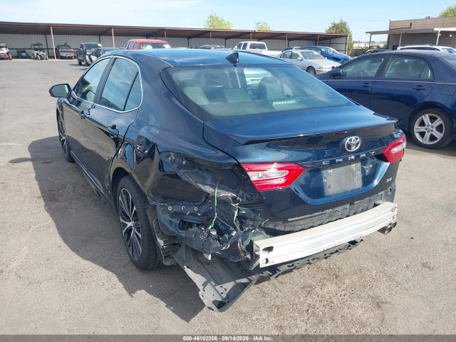 2019 TOYOTA CAMRY SE 3