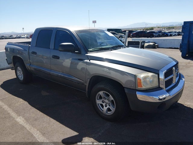 2005 Dodge DAKOTA SLT — фото 1