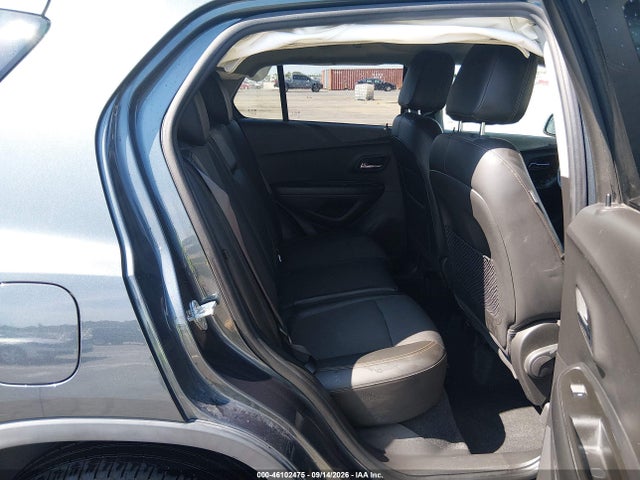 2021 CHEVROLET TRAX AWD LT 8