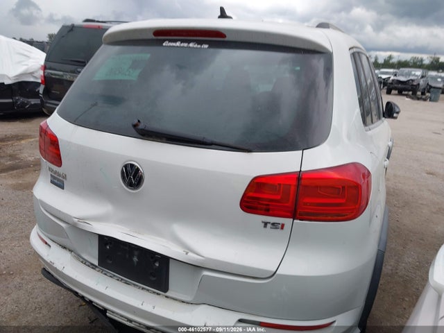 2017 VOLKSWAGEN TIGUAN 2.0T SPORT 4