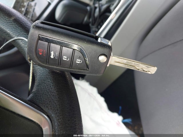2018 TOYOTA CAMRY LE 11