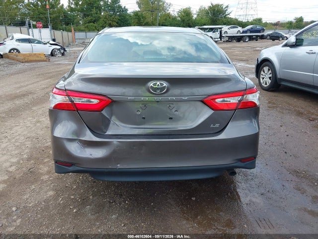 2018 TOYOTA CAMRY LE 16