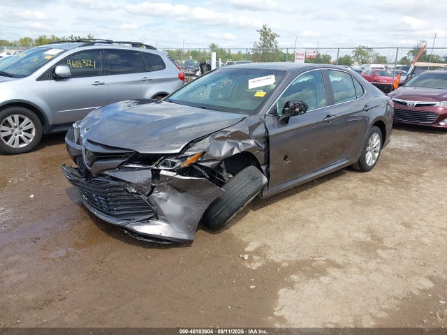 2018 TOYOTA CAMRY LE 2