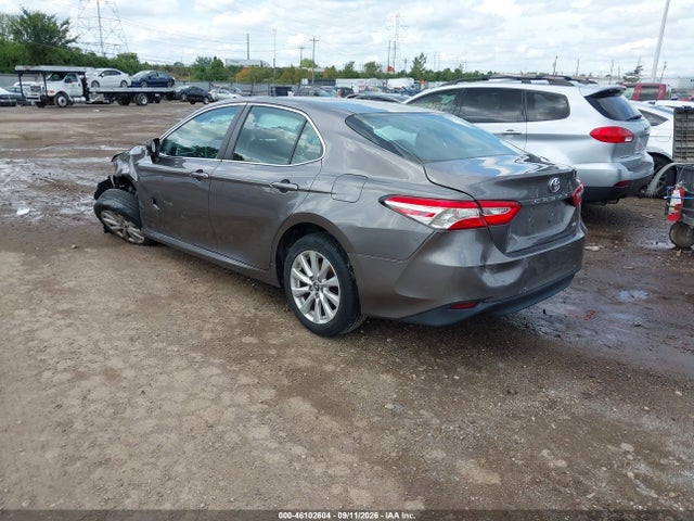 2018 TOYOTA CAMRY LE 3