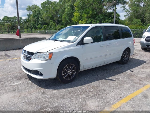 2017 DODGE GRAND CARAVAN SXT 2