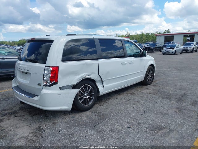 2017 DODGE GRAND CARAVAN SXT 4