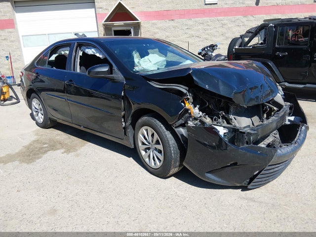 2016 TOYOTA CAMRY LE