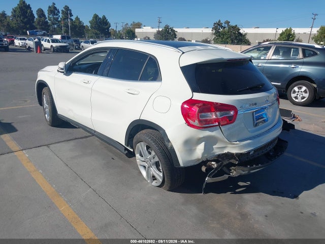 2018 MERCEDES-BENZ GLA GLA 250 3