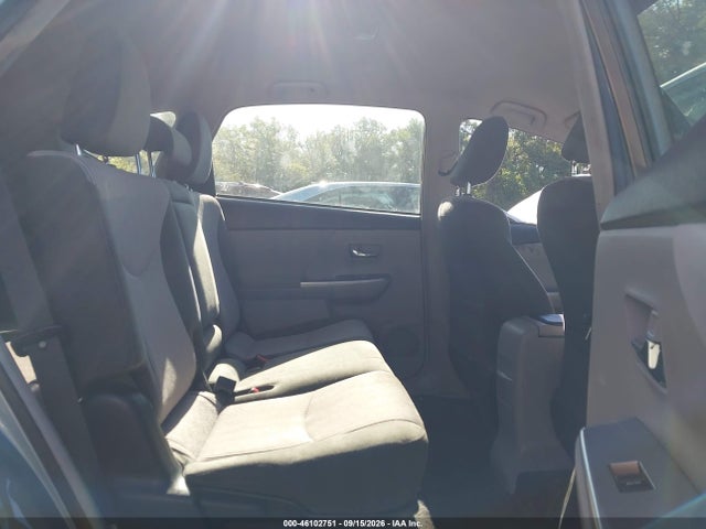 2017 TOYOTA PRIUS V THREE 8