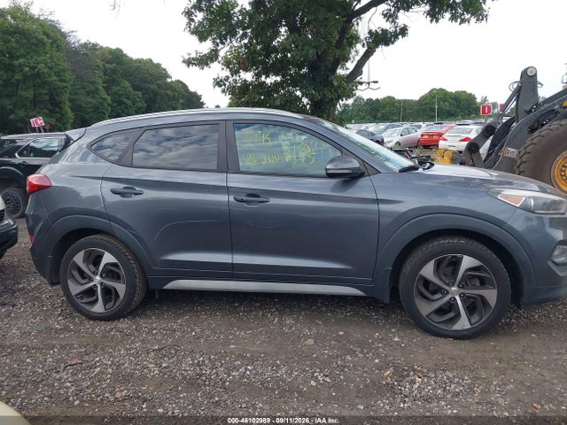 2017 HYUNDAI TUCSON SPORT 12
