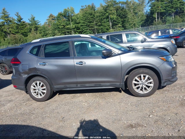 2017 NISSAN ROGUE SV 13