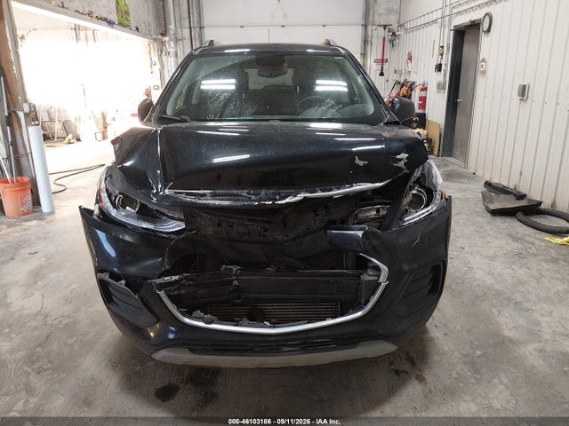 2021 CHEVROLET TRAX AWD LT 13