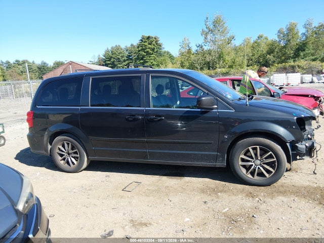 2017 DODGE GRAND CARAVAN SXT 14