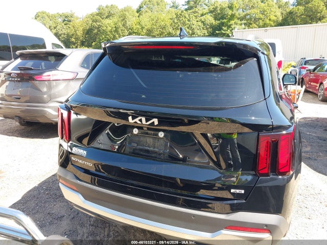 2025 KIA SORENTO S 16