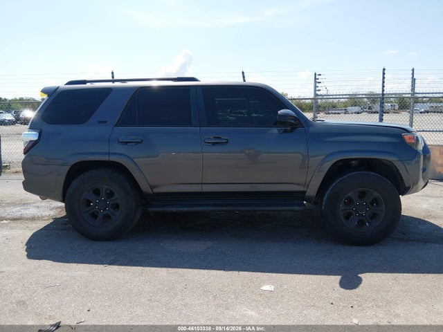2019 TOYOTA 4RUNNER SR5 13