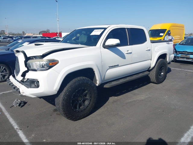 2017 TOYOTA TACOMA TRD SPORT 2