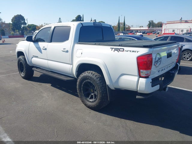 2017 TOYOTA TACOMA TRD SPORT 3