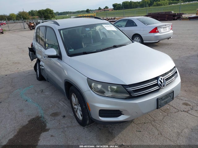 2016 VOLKSWAGEN TIGUAN S
