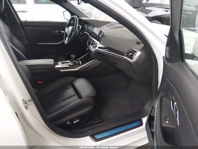 2022 BMW 330E 5