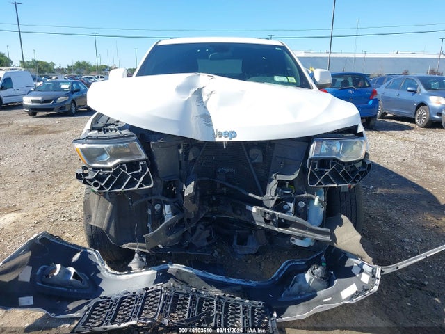2018 JEEP GRAND CHEROKEE LAREDO 4X4 13