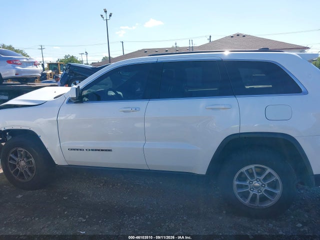 2018 JEEP GRAND CHEROKEE LAREDO 4X4 15