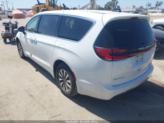 2023 CHRYSLER PACIFICA HYBRID TOURING L 3