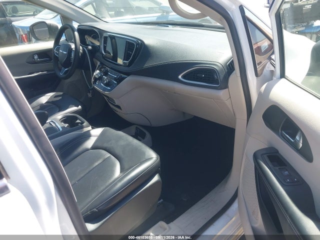 2023 CHRYSLER PACIFICA HYBRID TOURING L 5