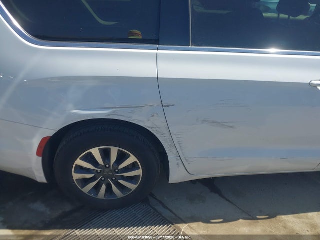 2023 CHRYSLER PACIFICA HYBRID TOURING L 6