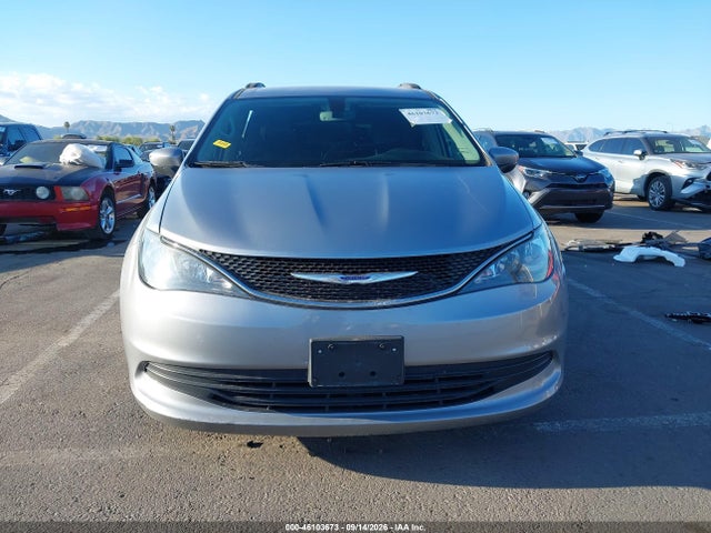 2020 CHRYSLER VOYAGER LXI 12