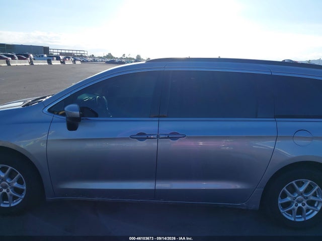 2020 CHRYSLER VOYAGER LXI 14