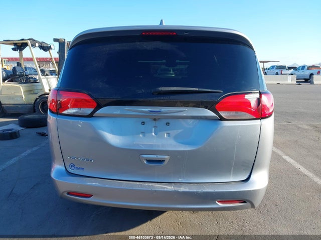 2020 CHRYSLER VOYAGER LXI 16