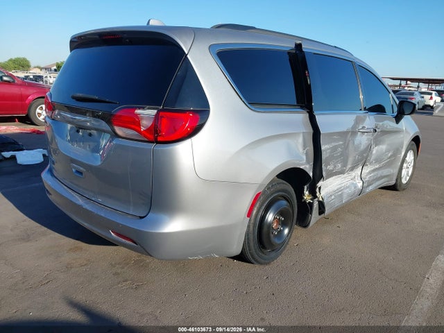 2020 CHRYSLER VOYAGER LXI 4