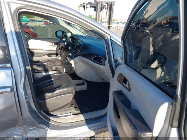 2020 CHRYSLER VOYAGER LXI 5