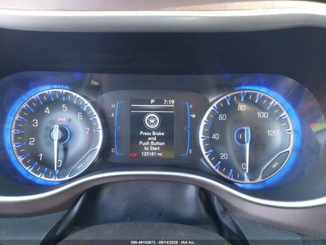 2020 CHRYSLER VOYAGER LXI 7