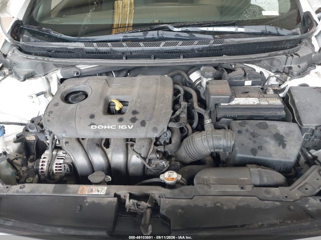 2017 KIA FORTE LX 10
