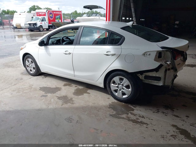 2017 KIA FORTE LX 3