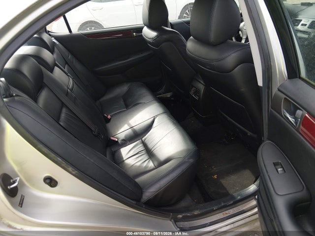 صورة 8 لـ 2004 Lexus ES 330